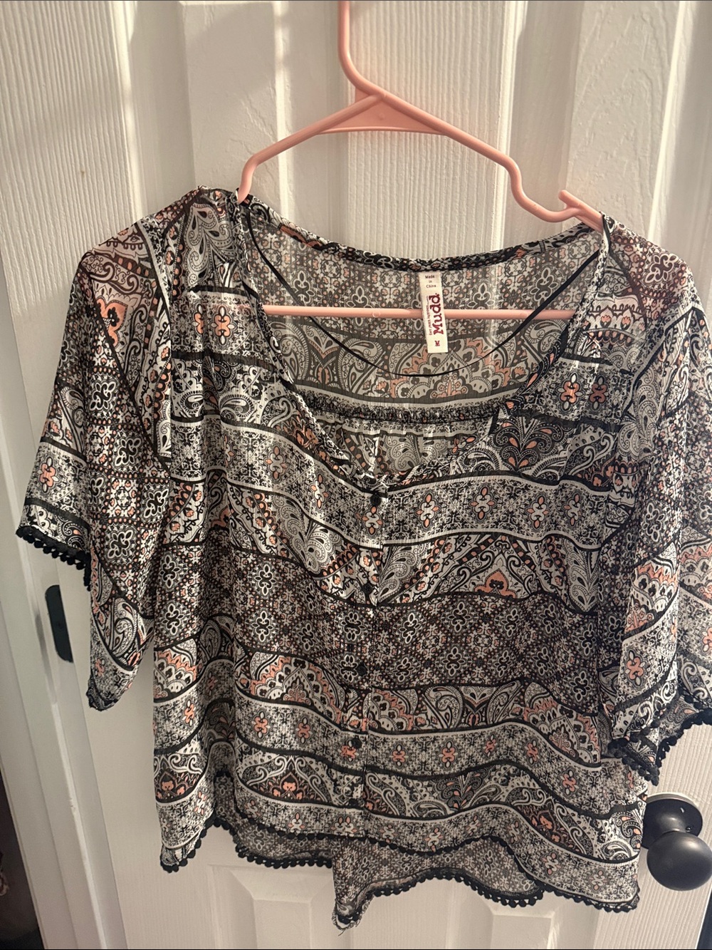Mudd Black, White and Pink Paisley Crop Top